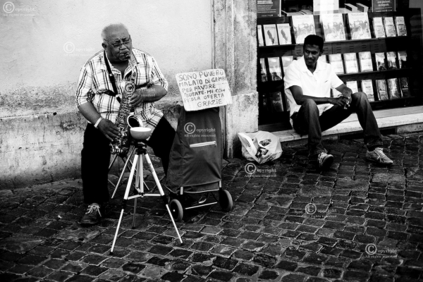 street_Italy_3-muzyk.jpeg